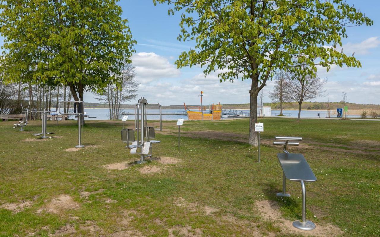 Hotel Am Wariner See Екстер'єр фото